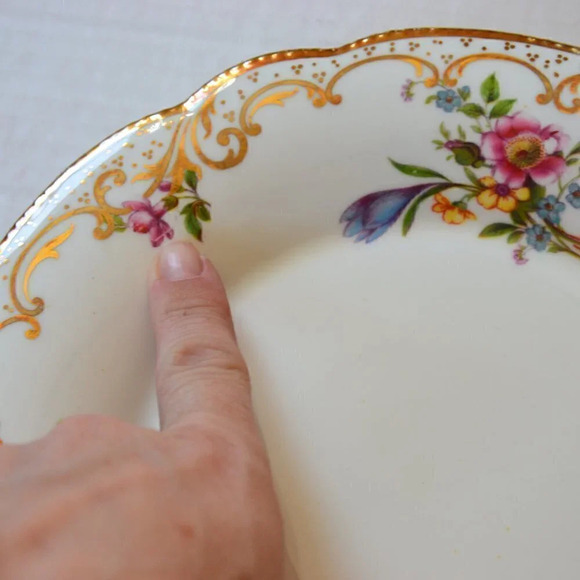 Vintage  Hand Painted Floral Porcelain Dish - Picture 7 of 8